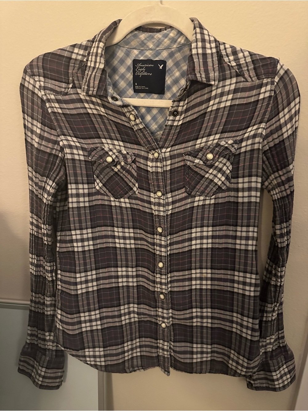 American Eagle Outfitters Women’s Gray Plaid shirt, with Blue & White Check